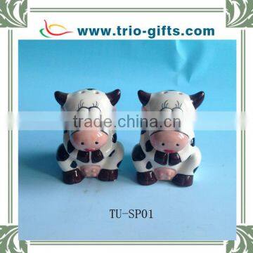 Clay Dolomite SP Item Cow Design Salt and Pepper Pot