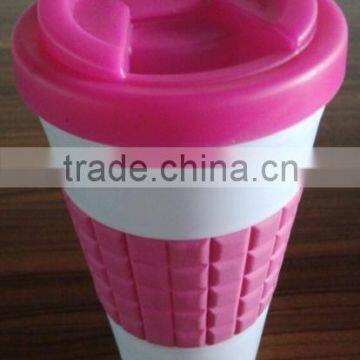 BPA free Plastic Coffee Mug with Silicone Band Plastic Double Wall Coffee Bottle with Locking Lid