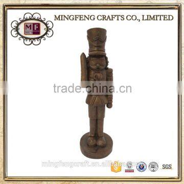 Factory Resin Porker Indoor Statues for Home Decoration photo-3