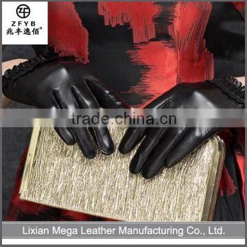 New design fashion low price Ladie'S Short Leather Gloves