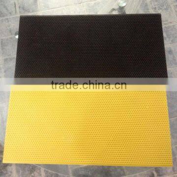 Good Quality Yellow and Black Plastic Foundation