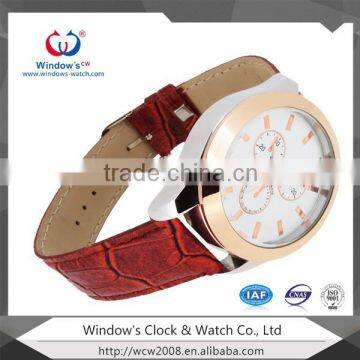 Two Tone Plating pu Leather Band Watch photo-3