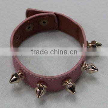 Hottest wholesale Italian leather spike bracelets