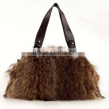 Wholesale Genuine Cow Leather Shoulder Bag with Raccoon Fur/Competitve Price Fur Bag