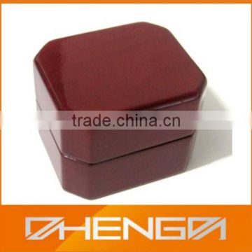 HOT SALE Factory Price custom made-in-china piano lacquered red wooden ring box with insert (ZDS-SJF055)