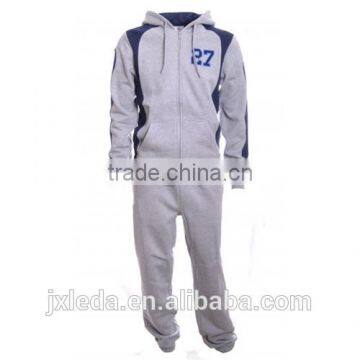 Men sports tracksuit custom