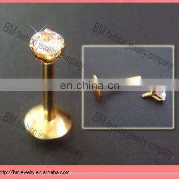 Shiny gold lip ring titanium body piercing jewelry with shiny crystal