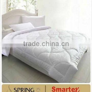 Hot Selling Polyester Microfiber Summer Thin Quilt photo-2