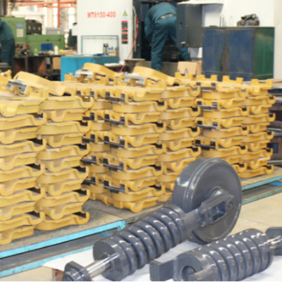 Hochleistungs-Ersatzteile für das Fahrwerk von Baggern - Laufrollen für Komatsu PC-Modelle