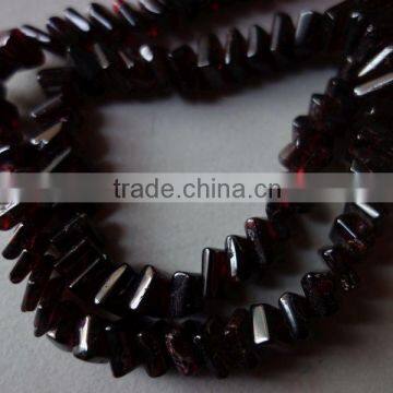 NATURAL GARNET PLAIN SQUARE SINGLE STRAND BEADS 7 INCH