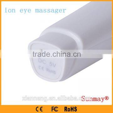 Trending Hot Products Handheld Fashionable Home Use Remove Dark Circles and Ionic Eye Massager