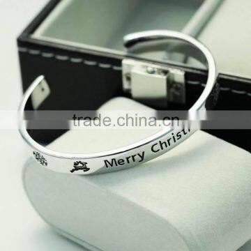 Merry Christmas Engraved Cuff Bracelet photo-4