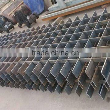 2016 on sale electro galvanized / hot dip galvanized steel grating bar with 25000m2 factory