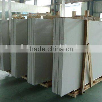 white artificial quartz stone