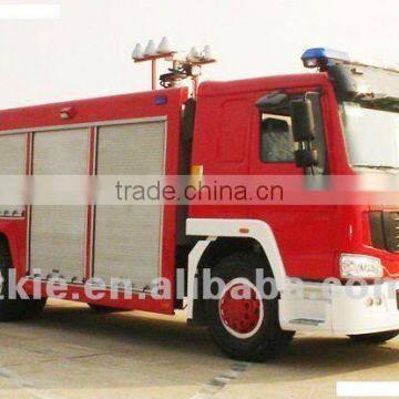 Advanced multifunctional 6-10CBM HOWO 4X2 fire fighting foam tanker truck