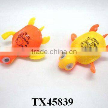 BATH WIND UP SWIMMING SEA TURTLE TOYS