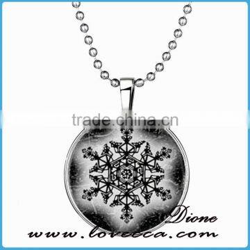 Holiday Necklace Holiday Jewelry Vintage Santa Christmas Jewelry Necklace photo-2