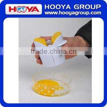 10.5*7*8.7cm Egg Slicer