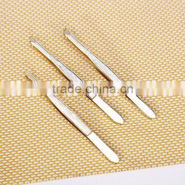 Gold Plating Mirror Polishing Factory Price High Quality Eyebrow Tweezer in Beauty Salon photo-2