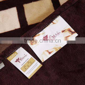 Chocolate Design Printed Fashionable Flannel Fleece Blanket photo-4
