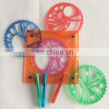 Children's art drawing templates ruler Gear drawing spirograph DIY doodle toys children's creative novelty toys Magic spiral