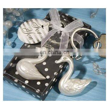 Graceful Swan Design Key Chain Favors