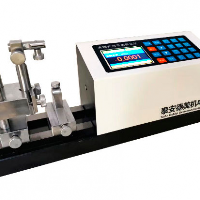 Grating type indicator calibrator