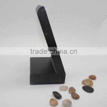 7 Inch LCD Screen L Shape Desktop Advertising Player With Power Bank