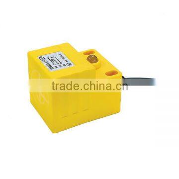 Compact rectangular 40 mmsq / DC 10-30V / DC 2-wire/ Sensing Distance 20mm / DA-4020 Series / Inductive Proximity Sen
