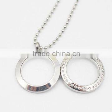 Charm Stainless Steel Locked Floating Pendant Necklace