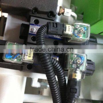 Servo Motor Small Injection Moulding Machine photo-4