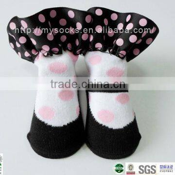 pink dots fancy lace socks