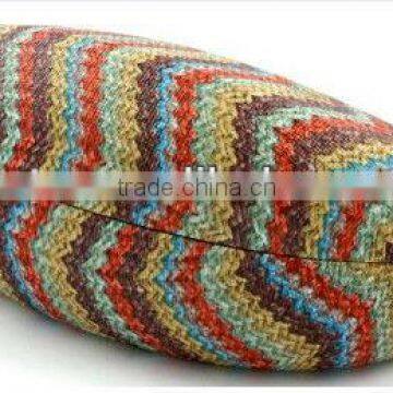 D003 Extra large hard clamshell sunglasses/glass case with red weave pattern