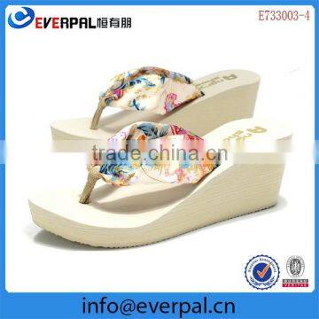 Ladies Printing Sexy Satin Strap Wedge Flip Flop Sandals photo-4