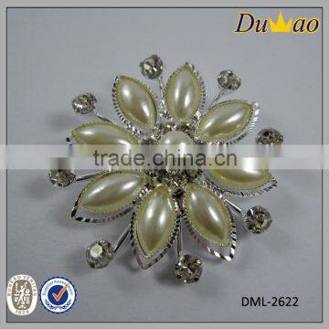 teardrop shape pearl flower shape crystal pin brooch