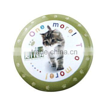 2015 New year delicacy small embossed tin badge