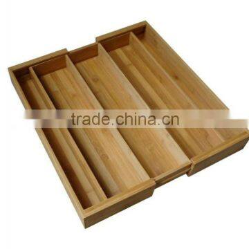 Bamboo extensible cutlery tray