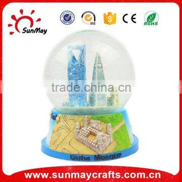 resin tourist souvenir water globe