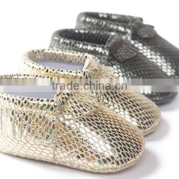 shinning leather moccasins shoes for baby, baby PU shining moccains