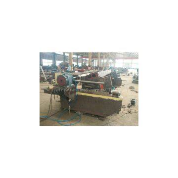 Plywood peeling-clipping machine