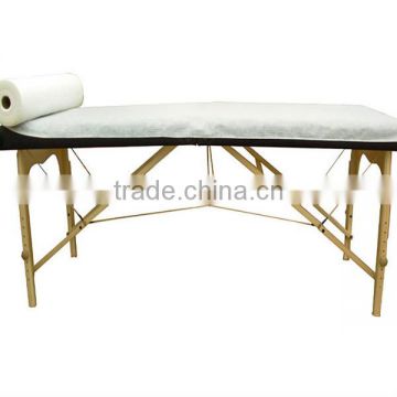 Professional disposable white PP bed sheet in a roll