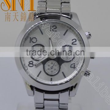 Fashion Silver Sunray Dial With 3 Chrono Eye, High Quality Stainless Steel Watch