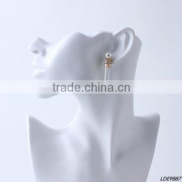 clear stone bullet pearl earring