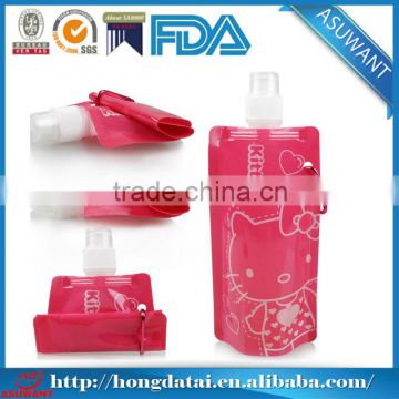 new design foldable water bag,bottom gusset spout pouch with hook/drinking water bag