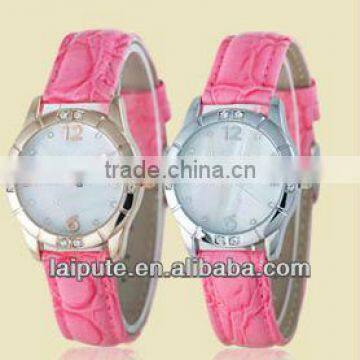 2013 Fashion Style a pair pink Watch