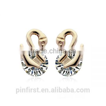 Wholesale jewelry The explosion of earrings Earrings with a pair of swans Zircon fashion Korean women's Earrings