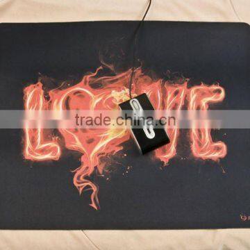 Flat mouse pad