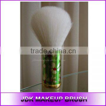 High Quality Makeup Retractable Brush with White Nylon Hair