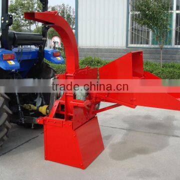 tractor attachment (tractor implement wood chipper)