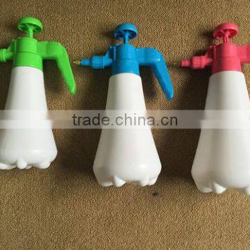 2L High Quality Garden Hand Pump Sprayer/ Pressure Sprayer/pump Sprayer photo-4